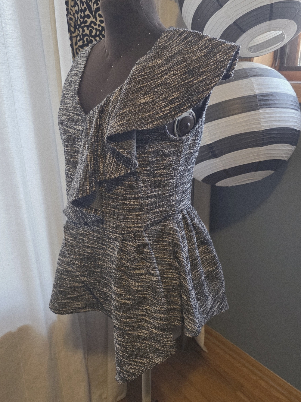 New York & Company Textured Black and White Ruffle Peplum Top - Picture 2 of 4